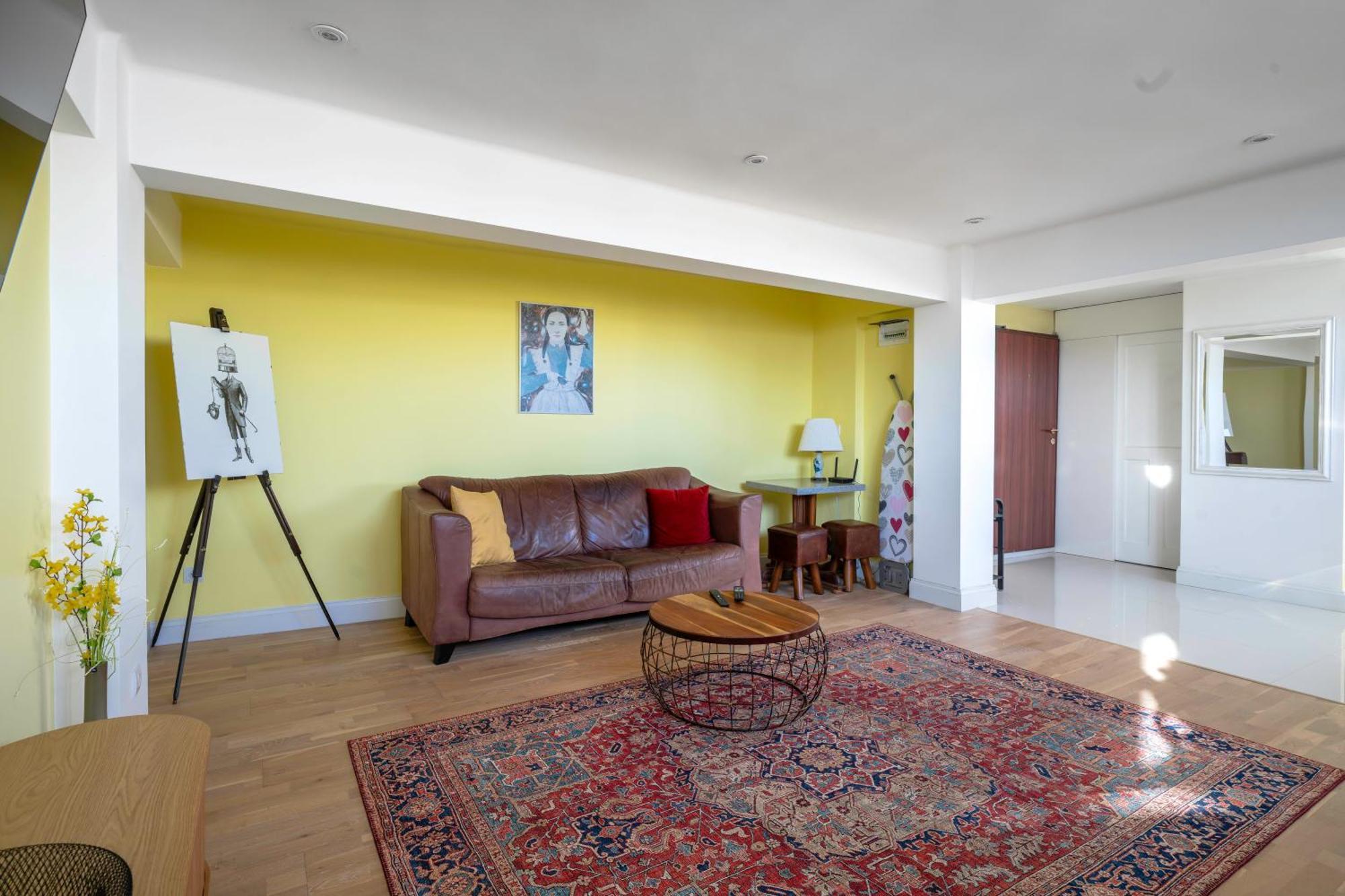Apartament Views From Cozy 1-bedroom Flat By Flat Mаnager